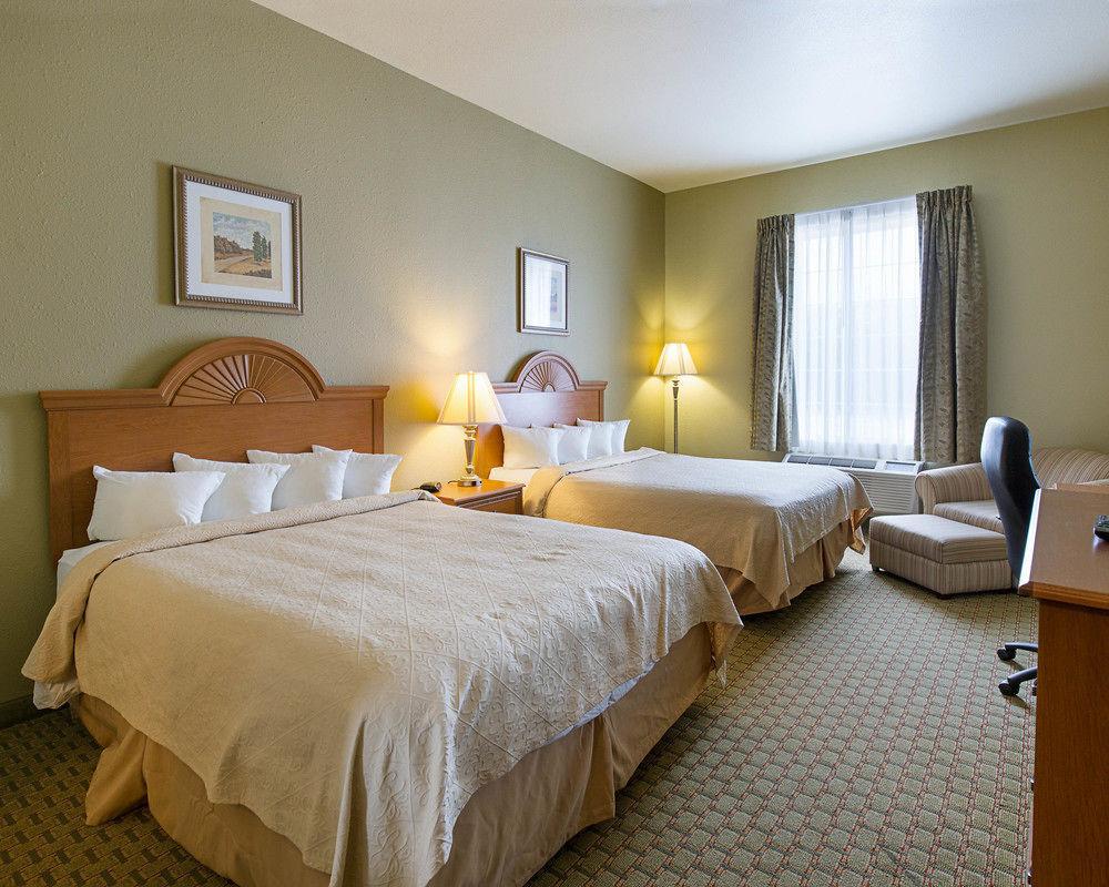 Sonesta Essential Лапорт Экстерьер фото